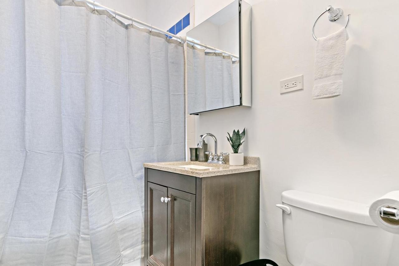 Captivating 1Br Apt With Full Kitchen - Belmont I4 Чикаго Экстерьер фото